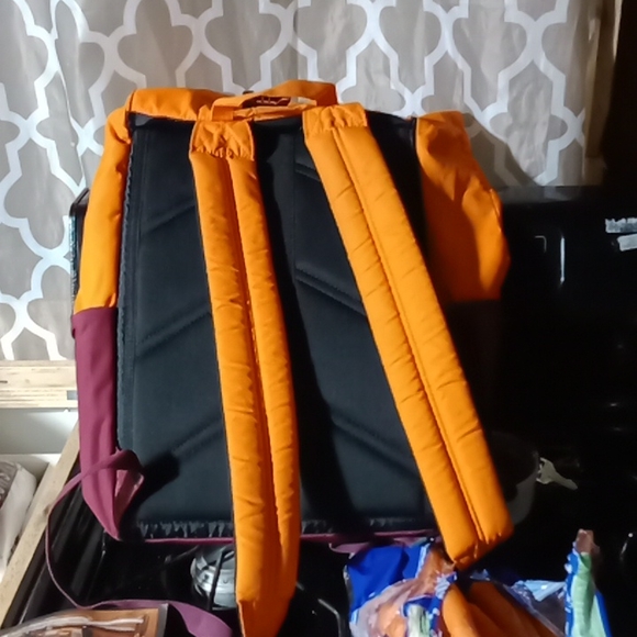 T h u l e custom backpack from Sweden - Picture 2 of 4